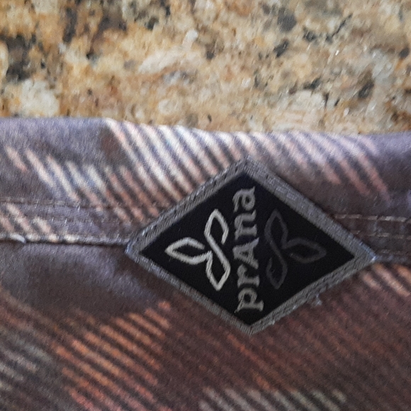 Prana shorts - Picture 2 of 3